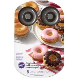 Wilton 6-Cavity Doughnut Pan