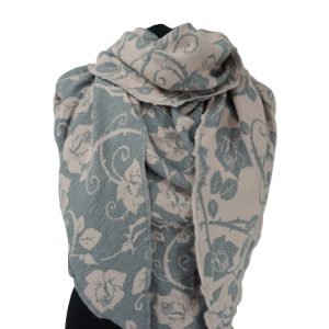 Invero Rosenmuster – Driehoekige Merino omslagdoek Aurora 100% wol – Grau/Rose