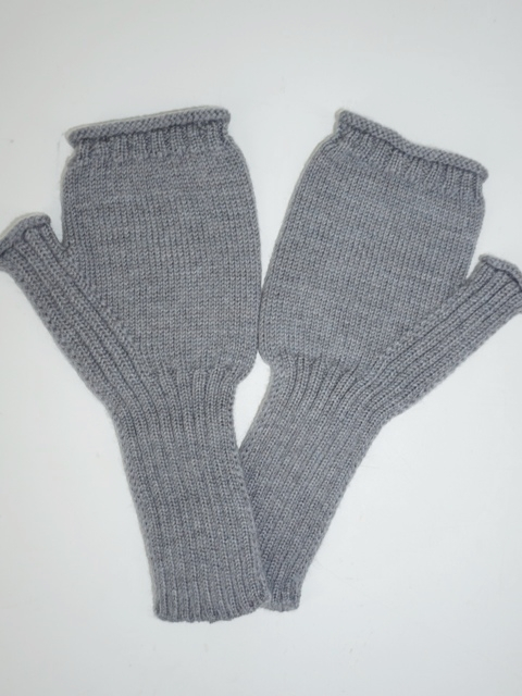 Invero – Handschoenen Karina met duimen – 100% wol – Grau