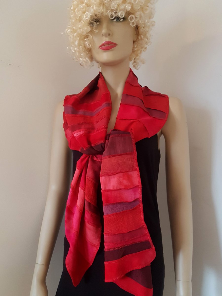 Liz & Joe – Viscose sjaal – S 4256 V – Tinten rood en bruin Rood - Afbeelding 3