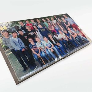 Twee stoeptegels (60 x 30 cm)